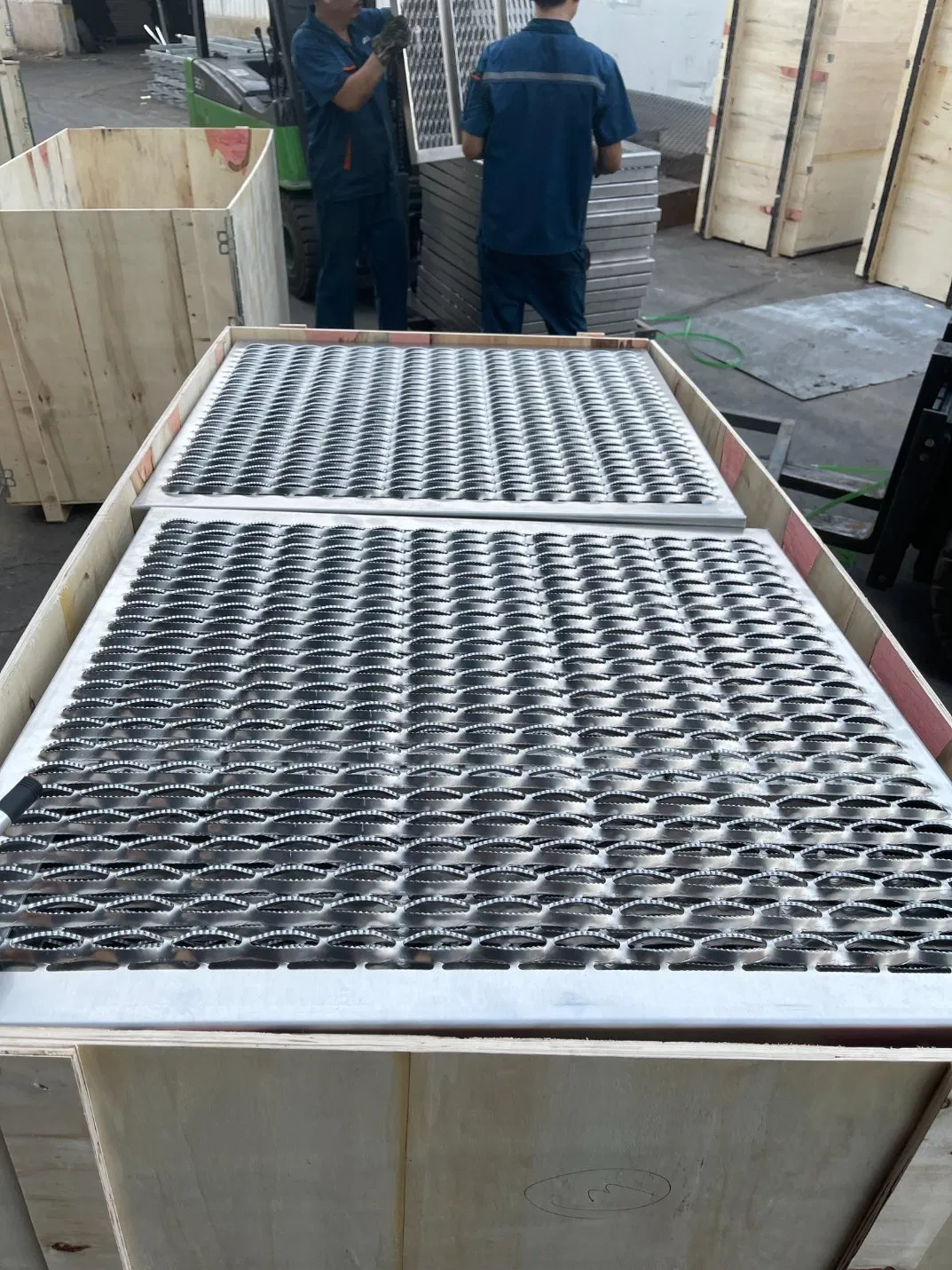 Perforated Plank Grating Deck Safety Panel Walkway