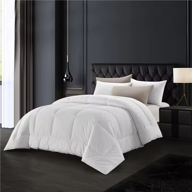 Factory Outlet Modernization High-Quality Pure Cotton Hotel Soft Warm All-Season Duvet Quilt