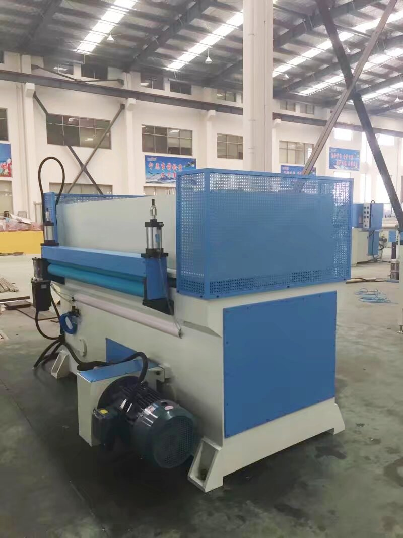 Auto-Feeding by Rubber Roll Hydraulic Press Cutting Machine for Carpet Textile Cleaning Supplies