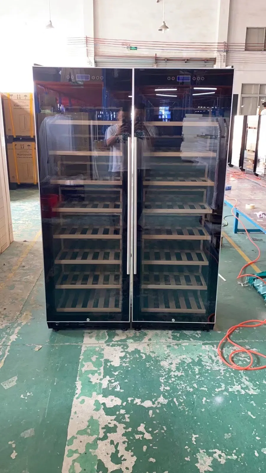 Transparent Glass Door Commercial Wine Display Cooler Compressor Cooling