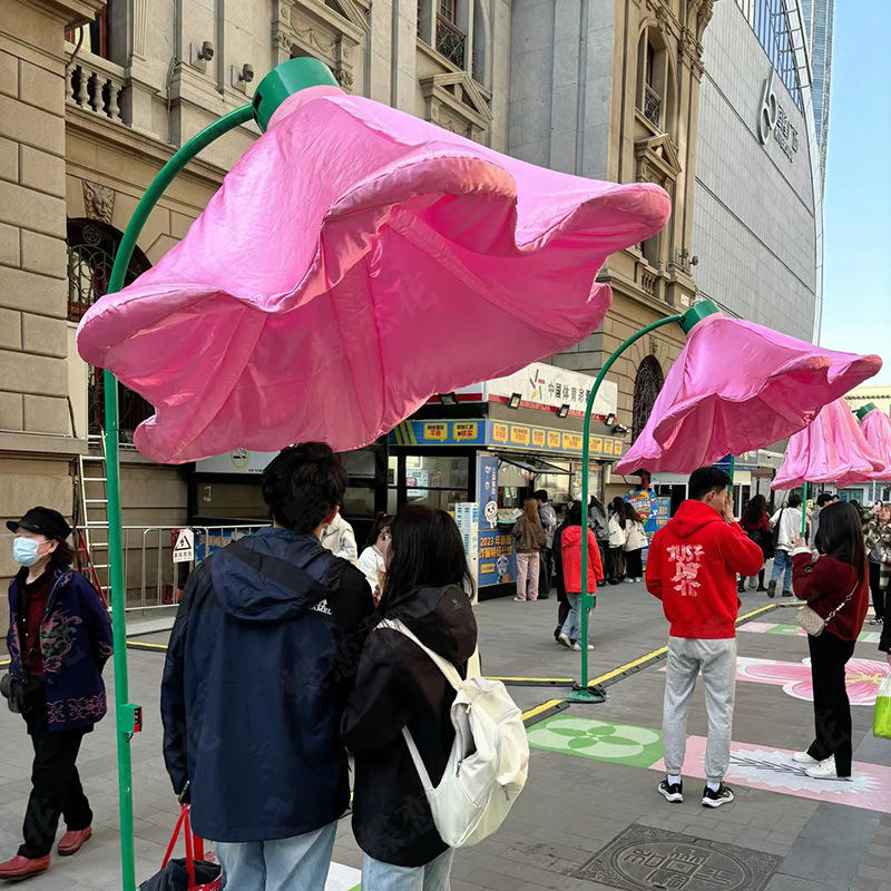 Customizable Outdoor Inflatable Sensor Morning Glories for Traffic-Driving Advertising Promotion