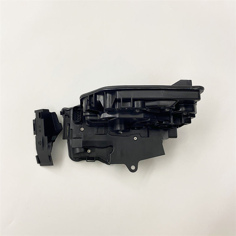 Stzt51227477704autoparts Automotive Carcentredoor Lock Actuator51227477712 for B Mwg32g12g07