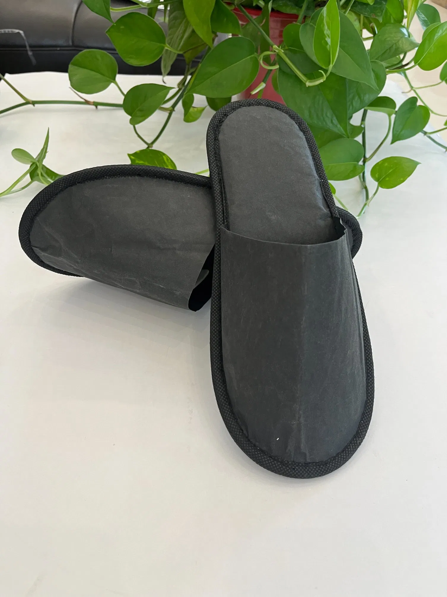 Biodegradable Disposable Hotel Slippers with Sugarcane Sole