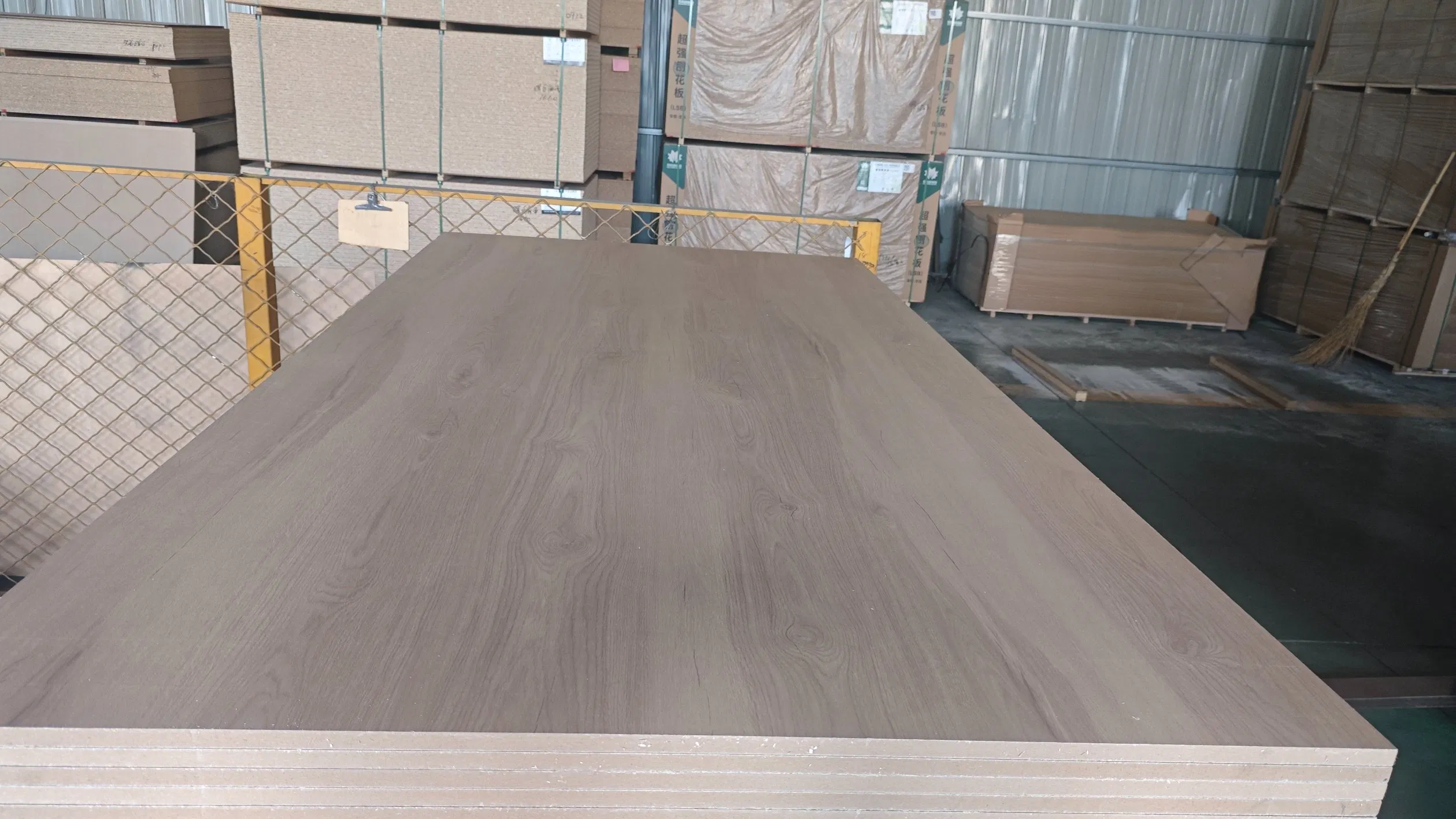 White /Grey/Wood Grain Melamine Particle Board /Chipboard/Plywood /MDF for Home Furniture