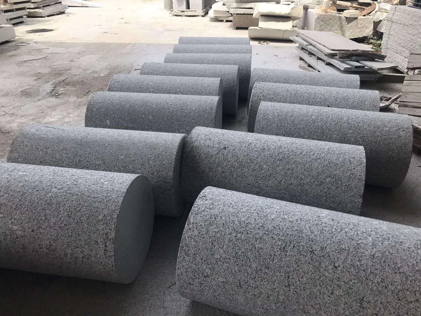 Granite Pillar /Palisade/Parking Ball Garden Pillars
