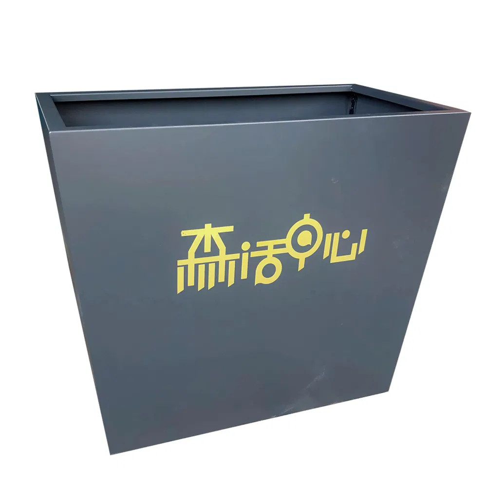 Металлический уличный вазон для растений Club Bar