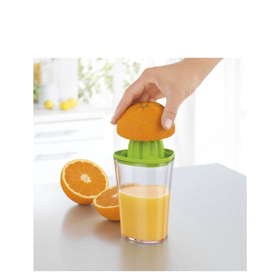 New 2 in 1 Manual Spiralizer Spiral Vegetable Slicer and Juice Squeezer