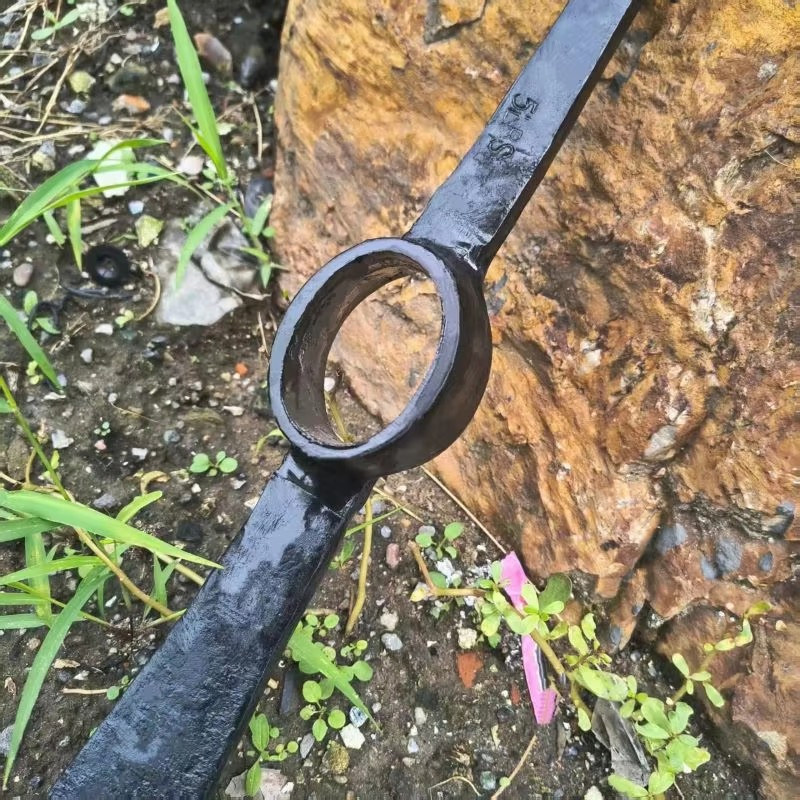 P402 Industrial Grade Rail Steel Pickaxe Mattock Black Wooden Handle 2kg