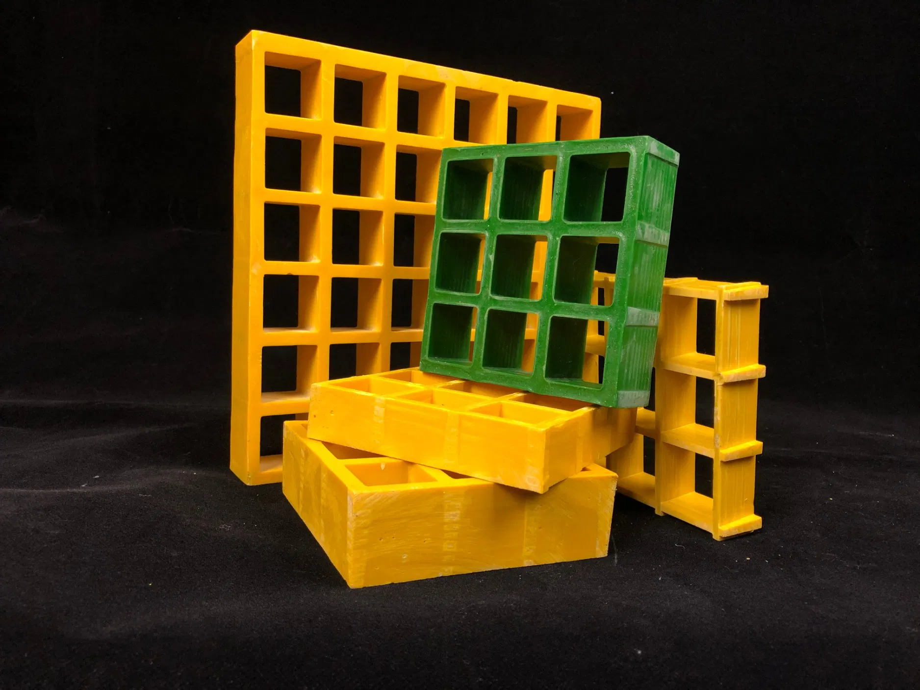 Green Color 38mm Plastic Platform Walkway Flooring FRP Fiberglass Grating