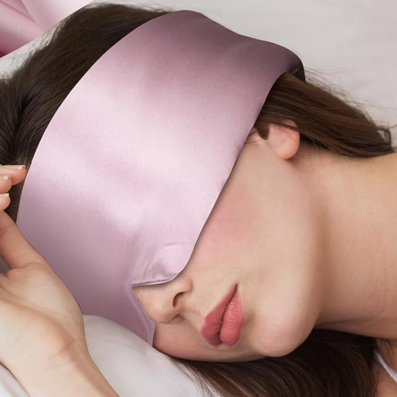 Silk Sleep Eye Mask Sleeping 100% Pure Mulberry Silk Face-Hugging Padded Eye Cover with Adjustable Band