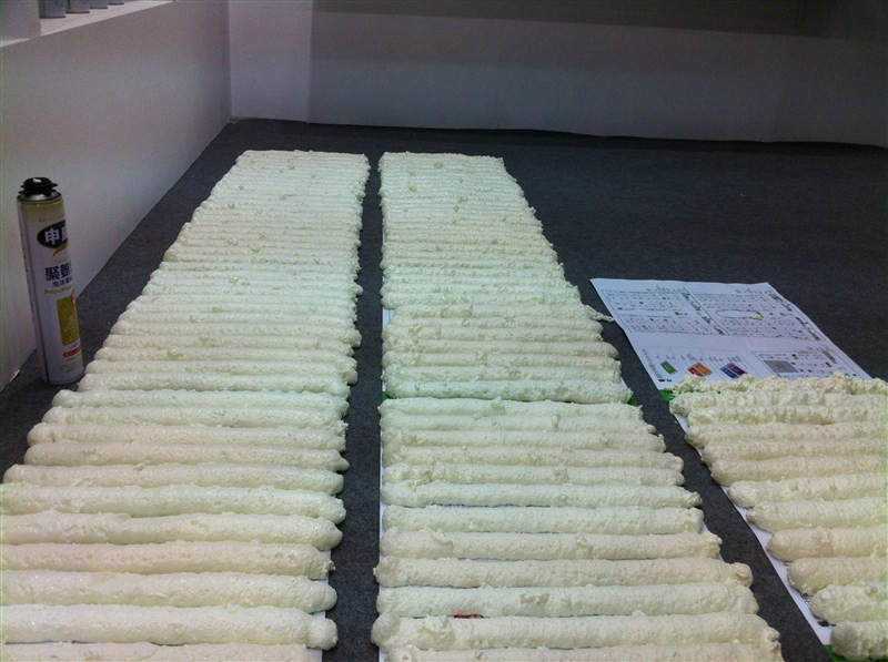 750ml Door and Window Filling and Fixing Spray PU Foam