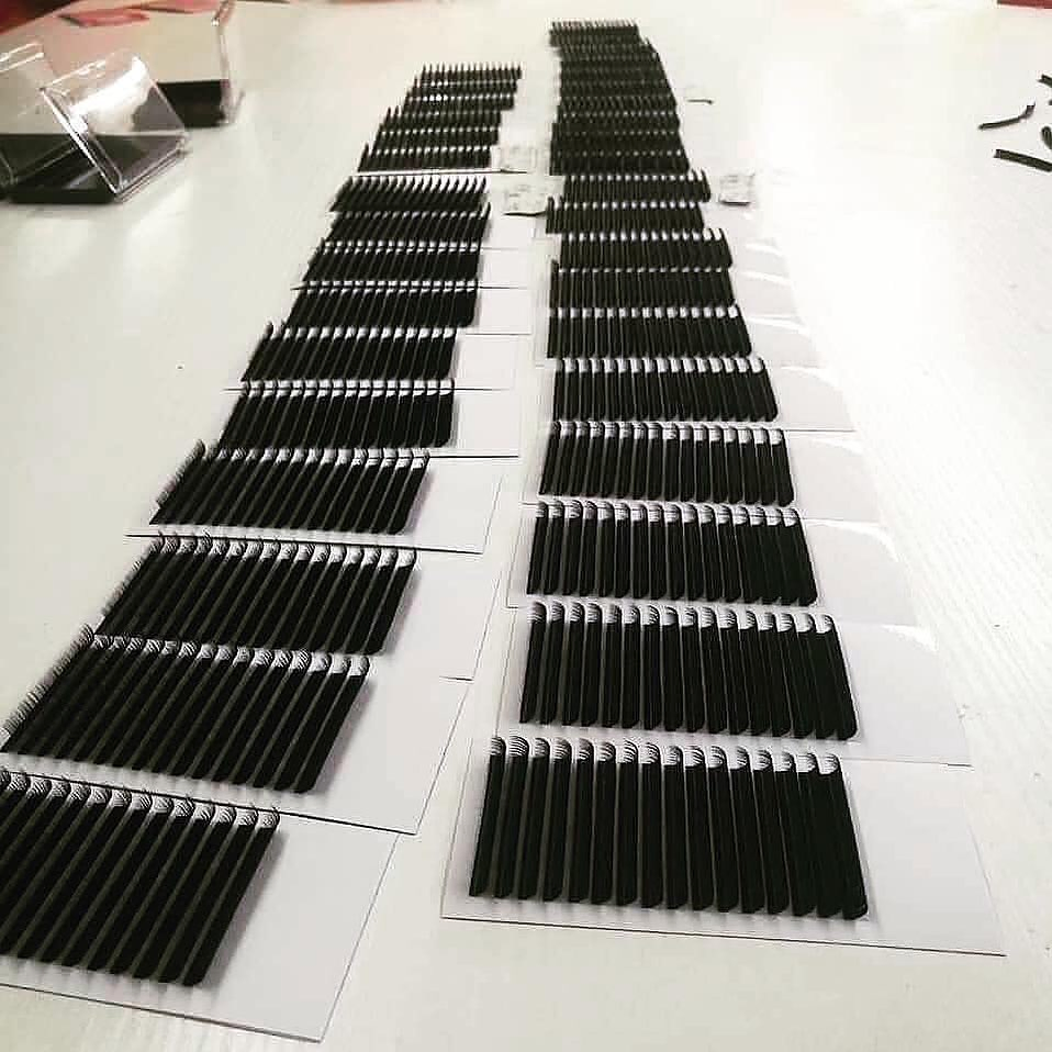 High-Quality Individual Volume Eyelash Extensions for Gorgeous Looks Lash