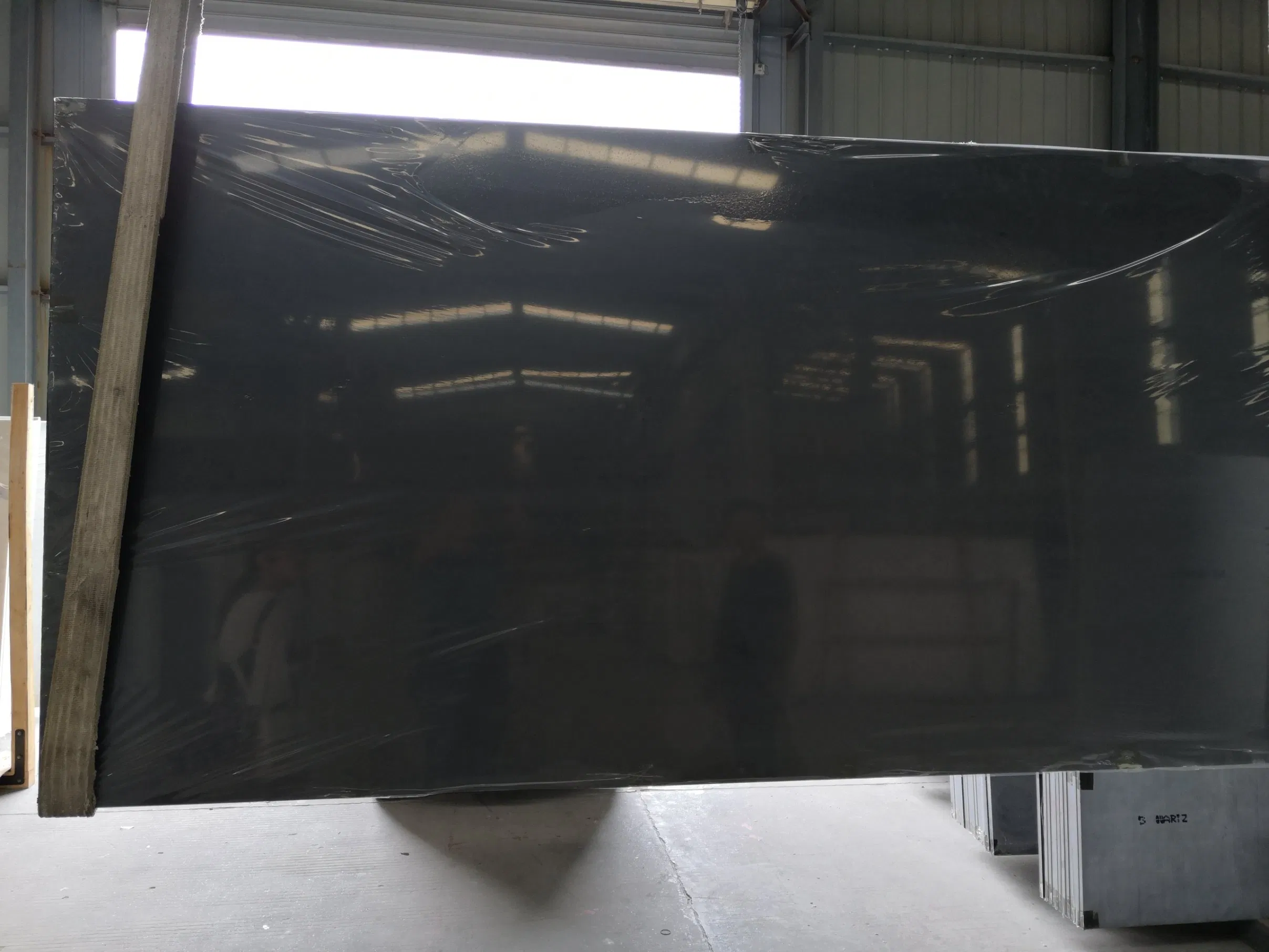 Premium Black Quartz Countertop Material for Modern Kitchens