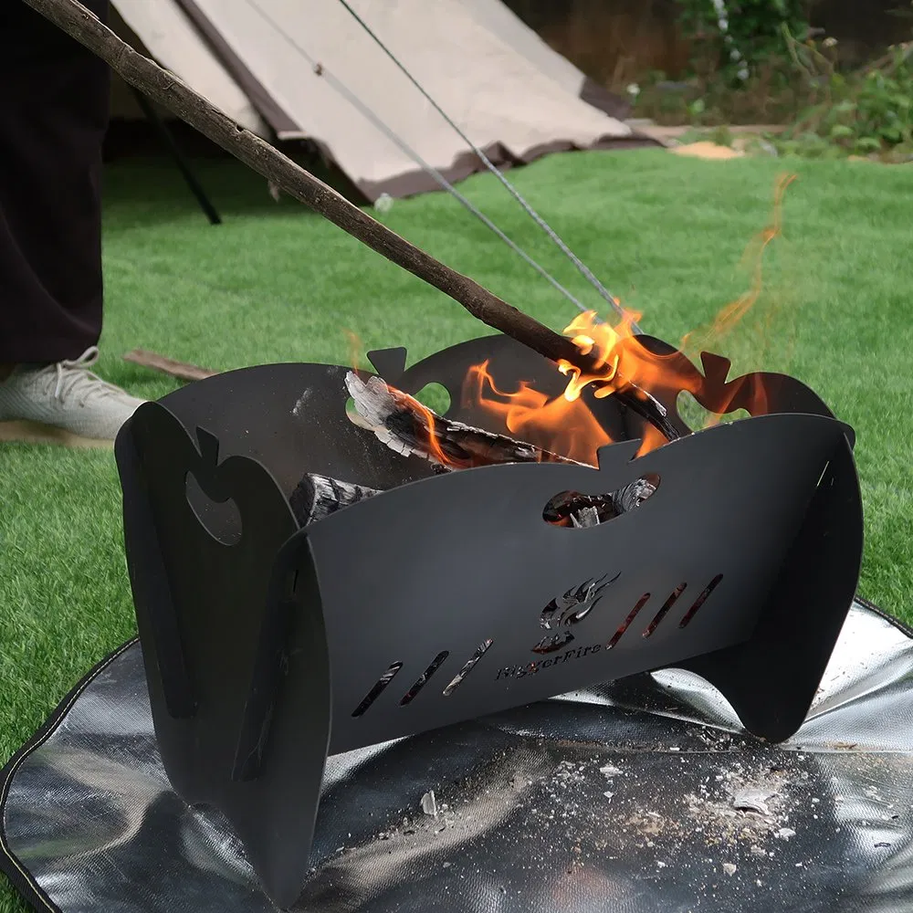 Черный уличный камин-костровище квадратный