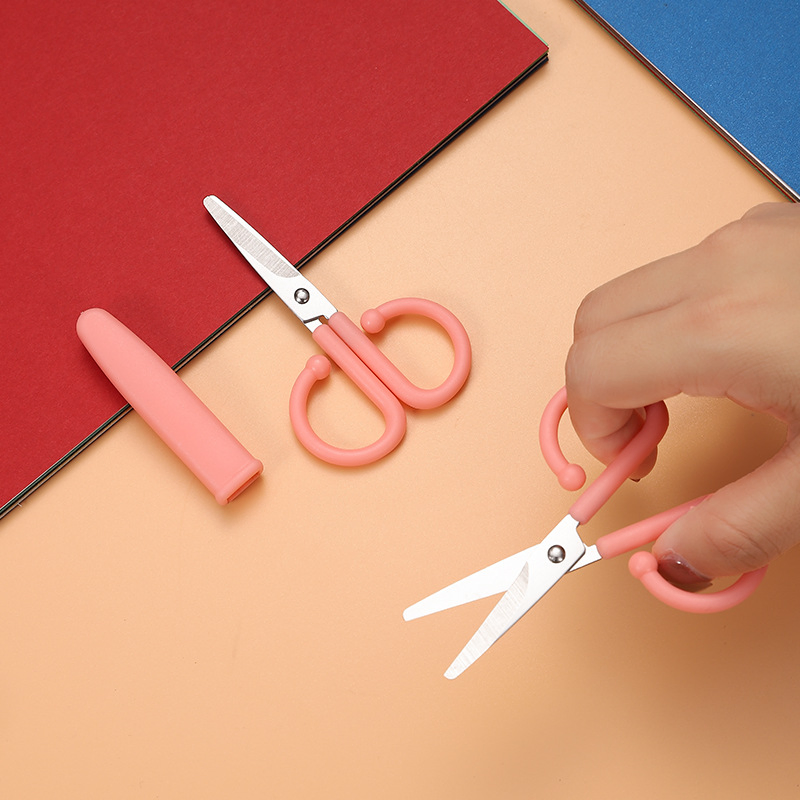 Детские безопасные ножницы с закругленными концами