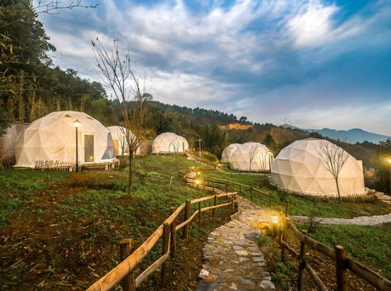 Waterproof PVC Luxury Turtle Camping Dome Tent for Outdoor Restaurant Dining Glamping