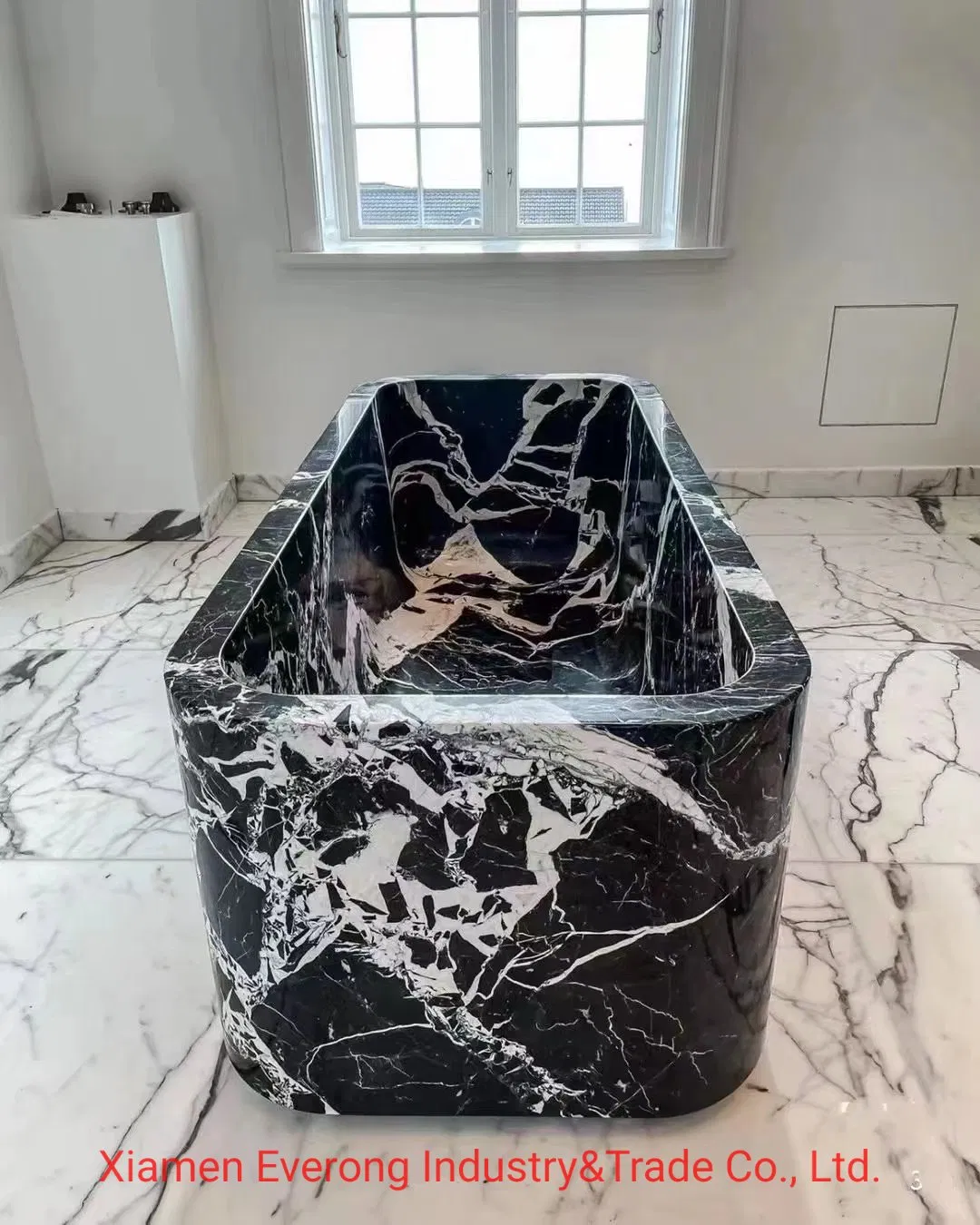 Factory Supply Natural Black &White Marble Freestanding Bathtub Indoor