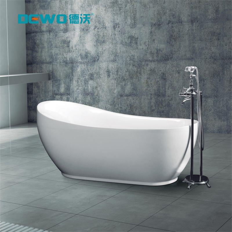 All White Acrylic Freestanding SPA Hot Tub with Medicated Bubble Soaking Bathtub