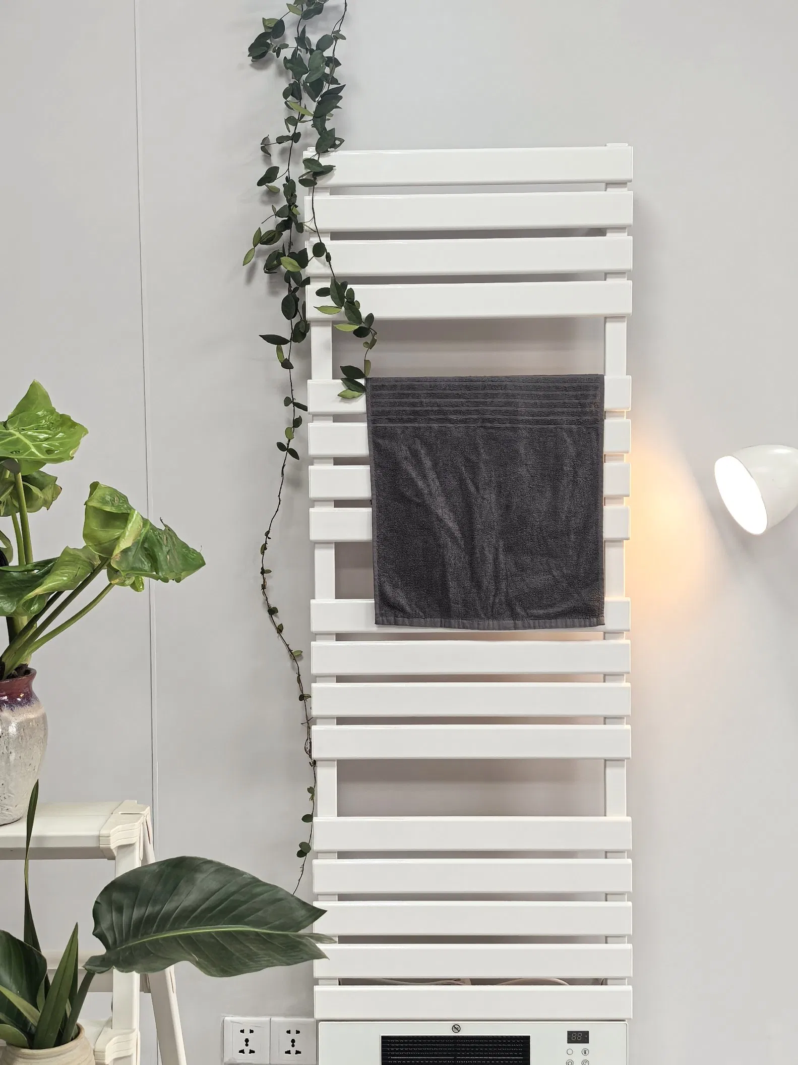 Aluminium Infrared Heating Radiator Electric Convector Heater/ Smart WiFi Towel Warmer