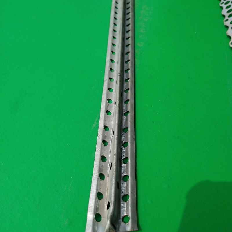 1.7cm Width Perforated Galvanized Steel Corner Bead Mesh