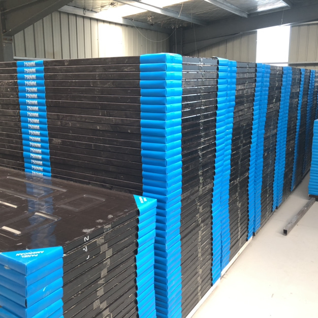 Elegant Patio American Panel Door with Steel and Wood Design