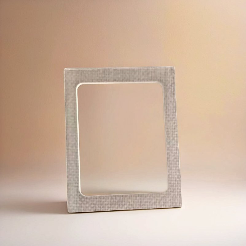Thermal Shock Resistant Borosilicate Glass for Laboratory Equipment with High Clarity