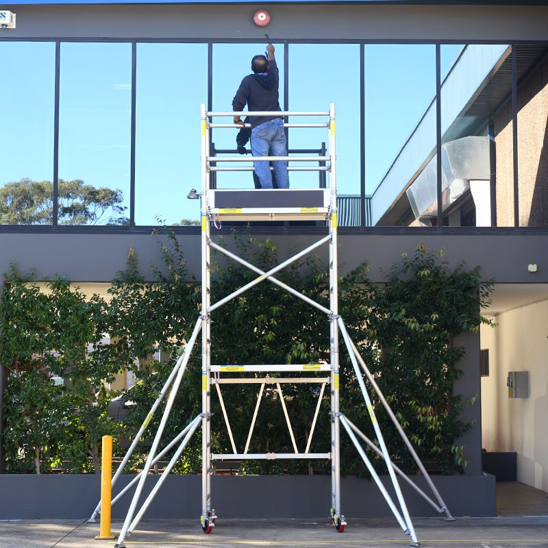 Portable Movable Scaffold for Safe Staircase Access and Use