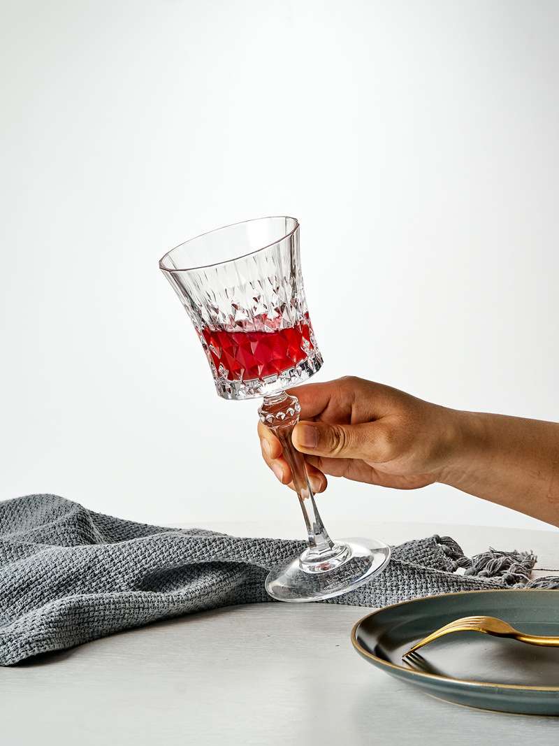 Hot Selling 270ml Romantic Love Series Red Wine Crystal Wine Glass