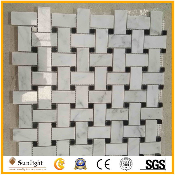 Мозаика из травертина бежевого цвета для ванной