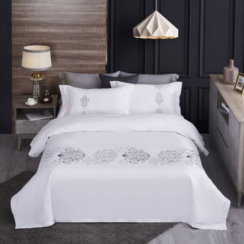 White Cotton Satin Coverlets Pillowcases Premium Hotel Bed Linen Embroidery Duvet Cover High-Quality Bed Sheets Bedding Set Wholesale Supplier