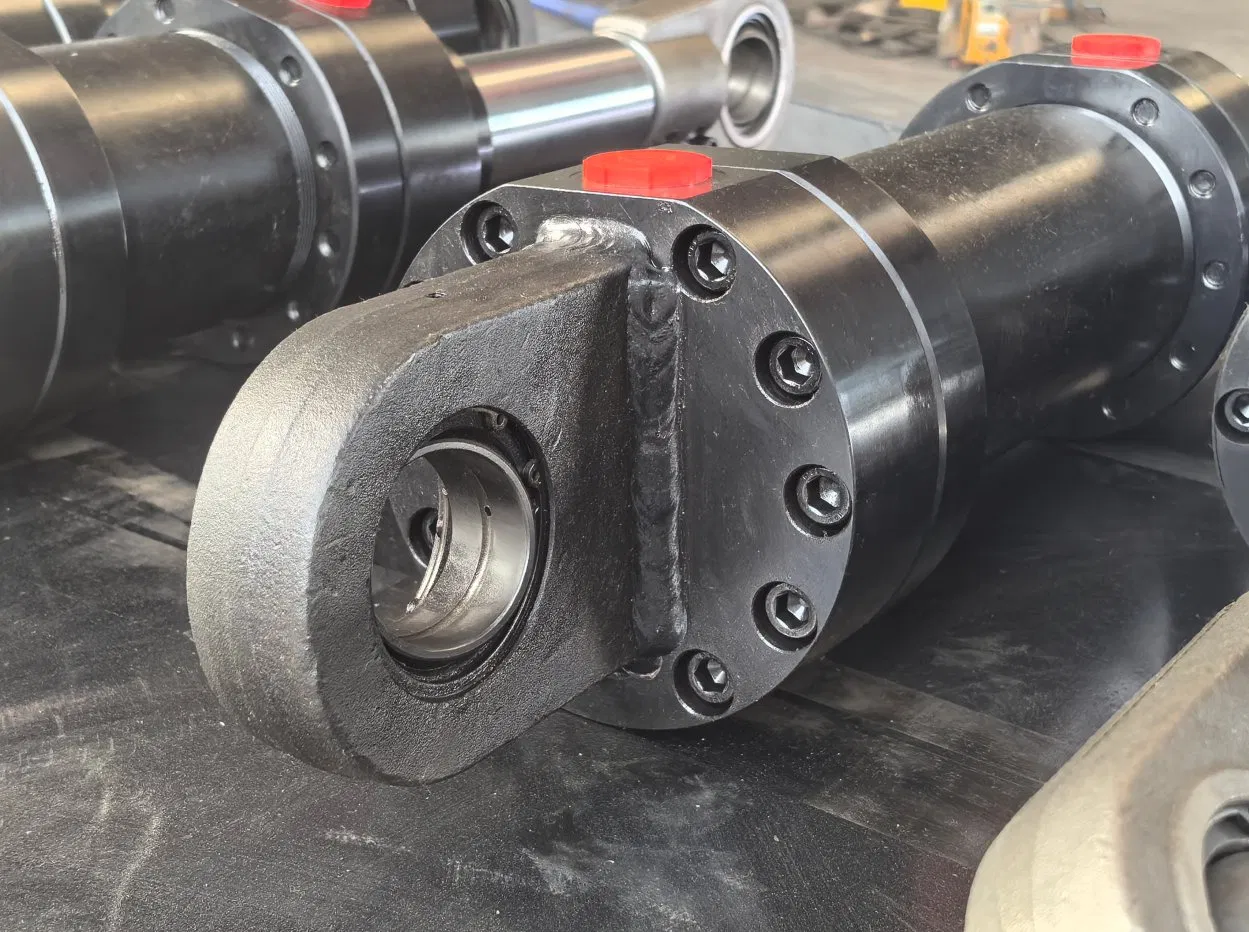 Гидроцилиндр CD Series для металлургии и горной техники