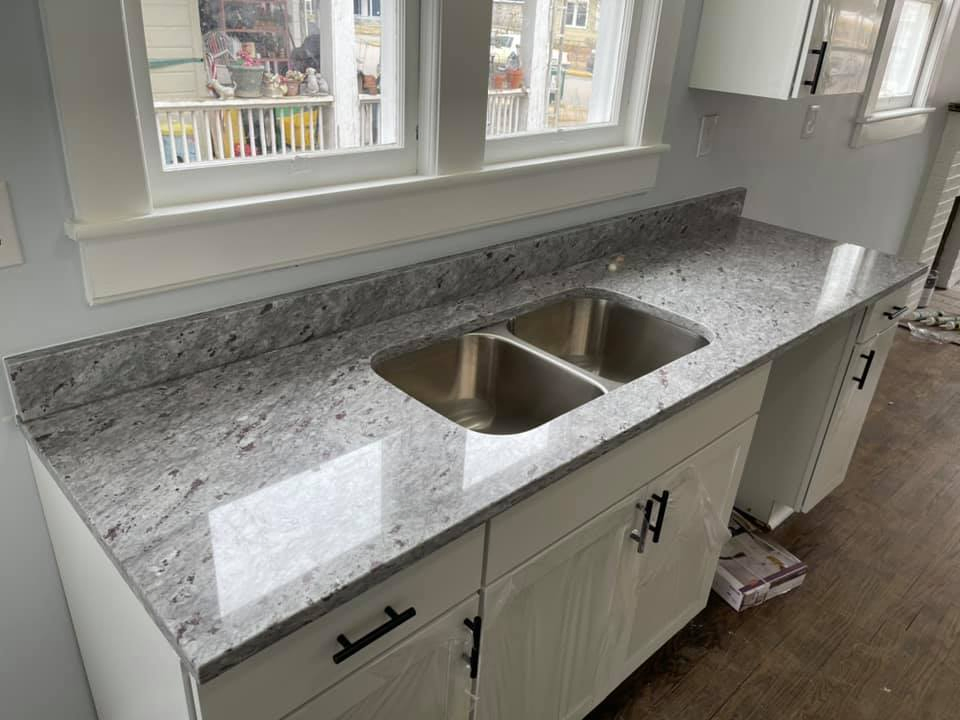 White Grey Granite for Kitchen Countertop, Good Quality
