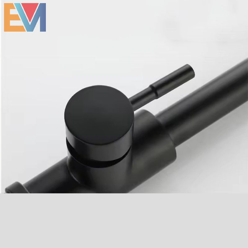 Three Way Kitchen Faucet Black Hot and Cold Water Pull-out Mixer Kitchen Faucet