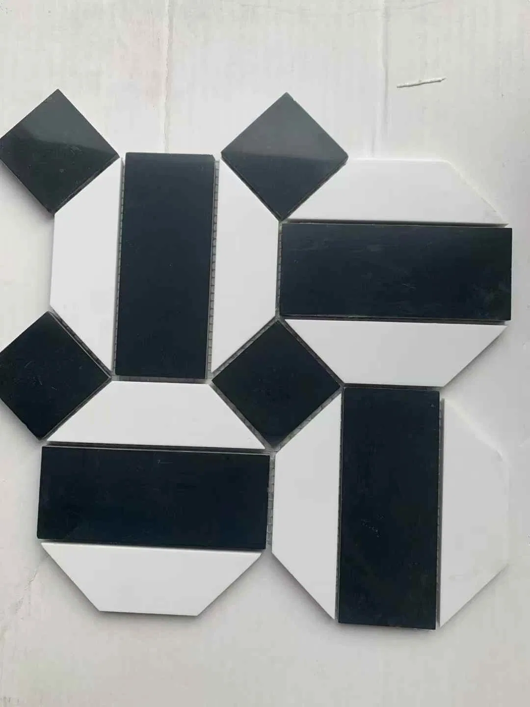European Design Styles White and Black Mixes Green Mixes Natural Stone Mosaic Tiles
