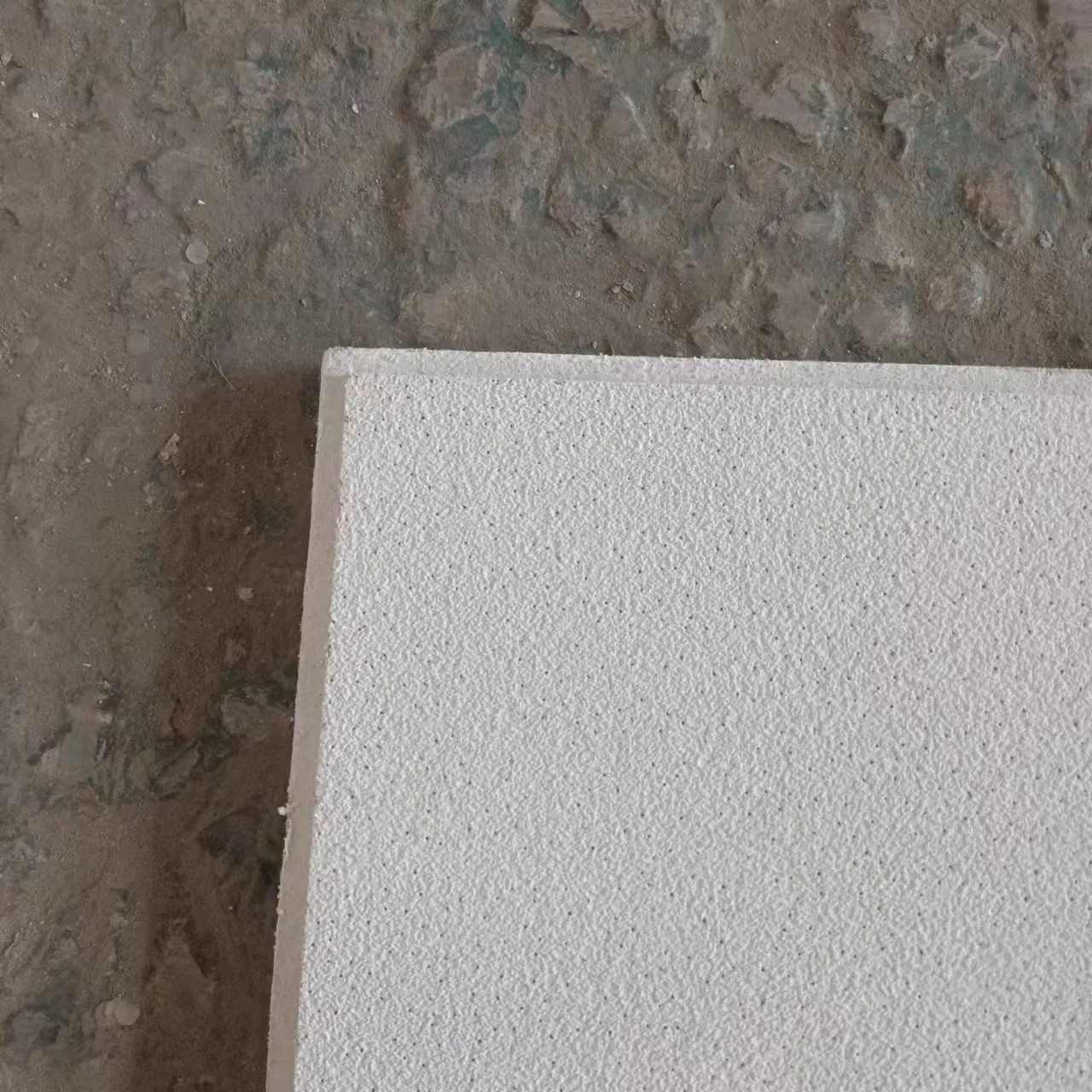 High-Performance Mineral Wool Acoustic Ceiling Panels for Soundproofing