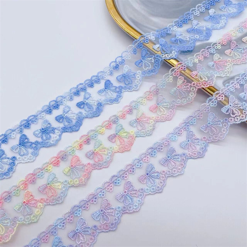 Бант двусторонний с кружевной лентой для одежды