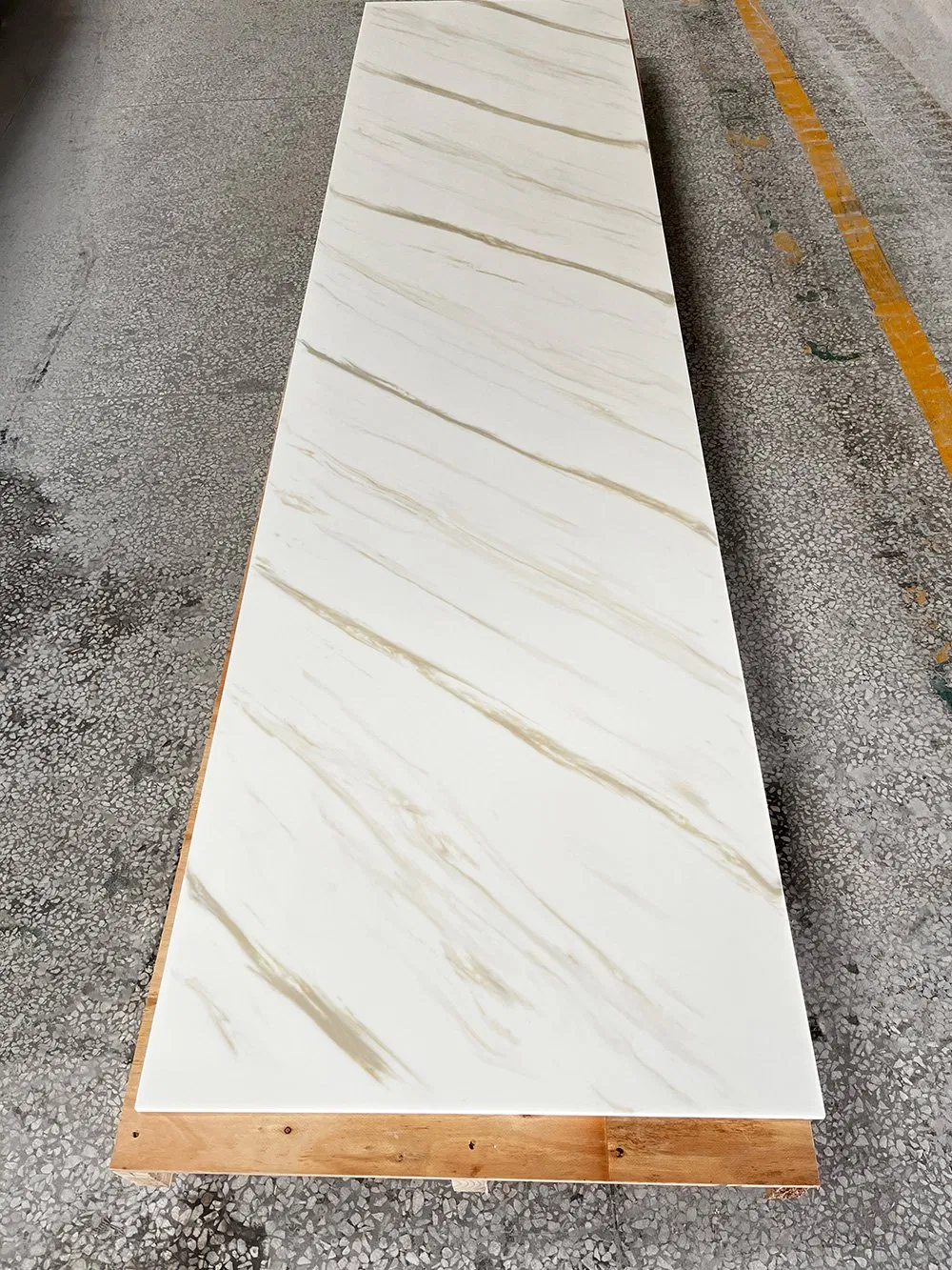 Versatile Korean Acrylic Slabs for Chic Living Spaces