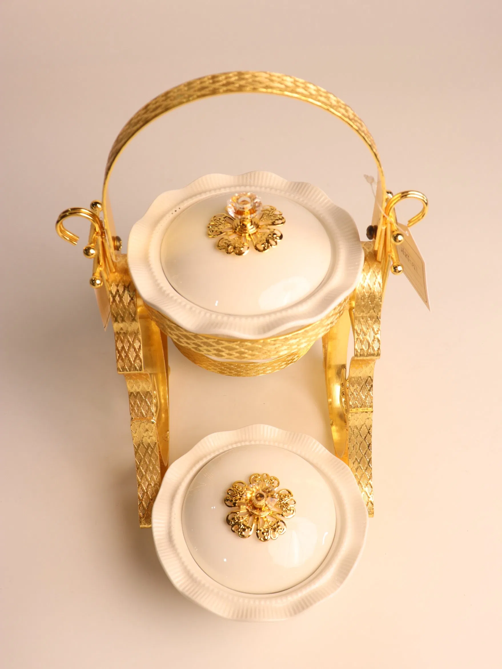 New High-End Gold-Plated Iron Art with 3 Ceramic Bowls with Lids