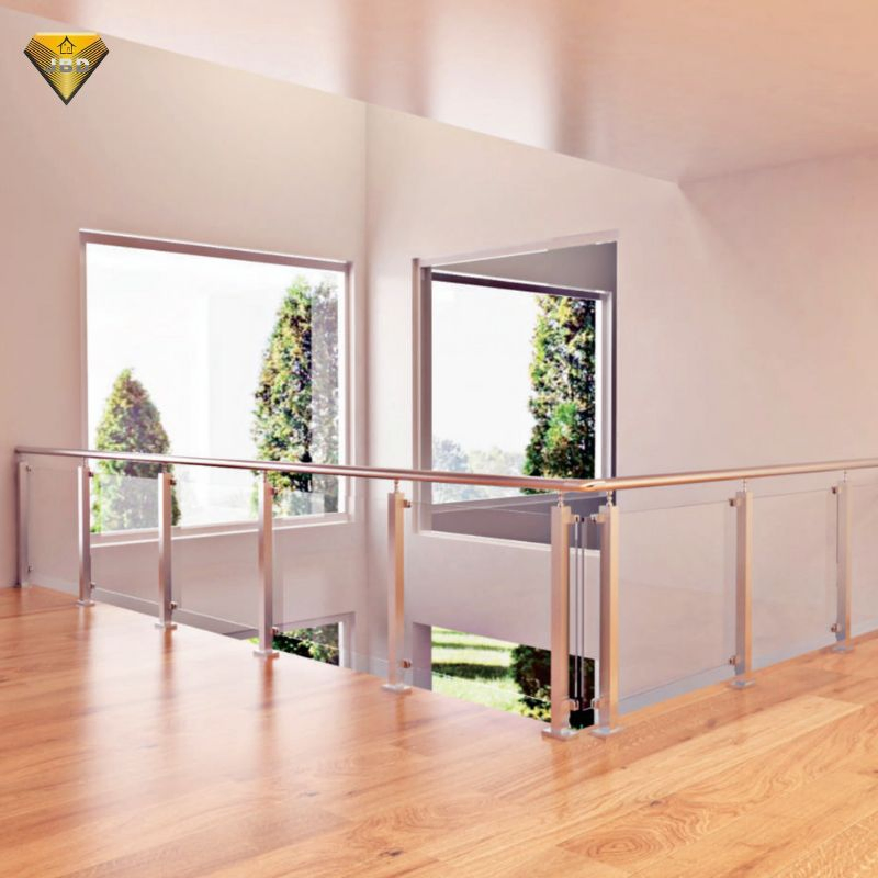 Stylish Outdoor Glass Railing for Balcony and Stairway