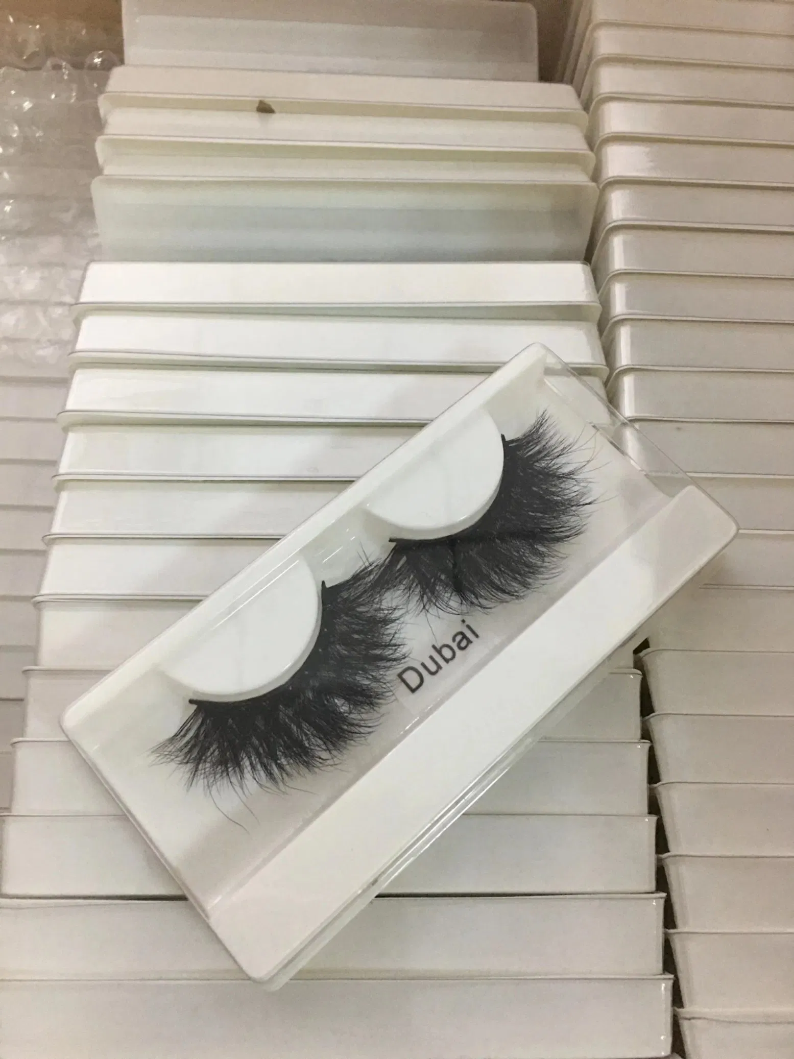 Wholesale Custom Own Brand 3D Silk 5D Super Fluffy Faux Mink Lashes Synthetic Silk Fiber Eyelashes Faux Mink Eyelashes