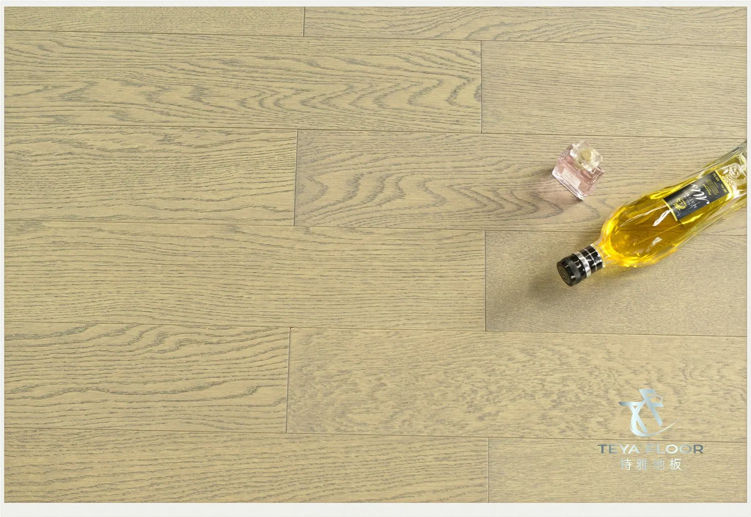 Oak Engineered Wood Flooring, Grey Color, UV Lacquer