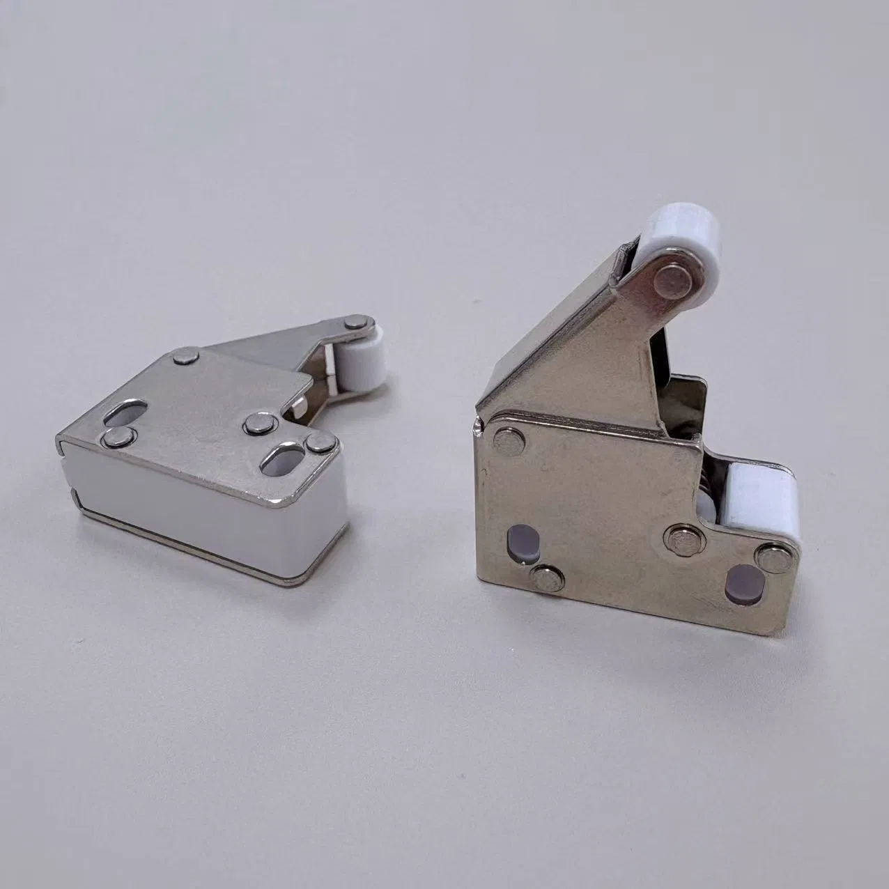 Mini Touch Latch Automatic Spring Catch for Push to Open Cupboard Cabinet Door