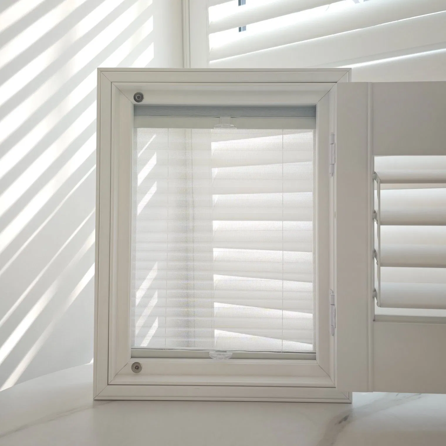 Manual Horizontalday & Night Blinds Shutters Protect The Privacy of Your Room
