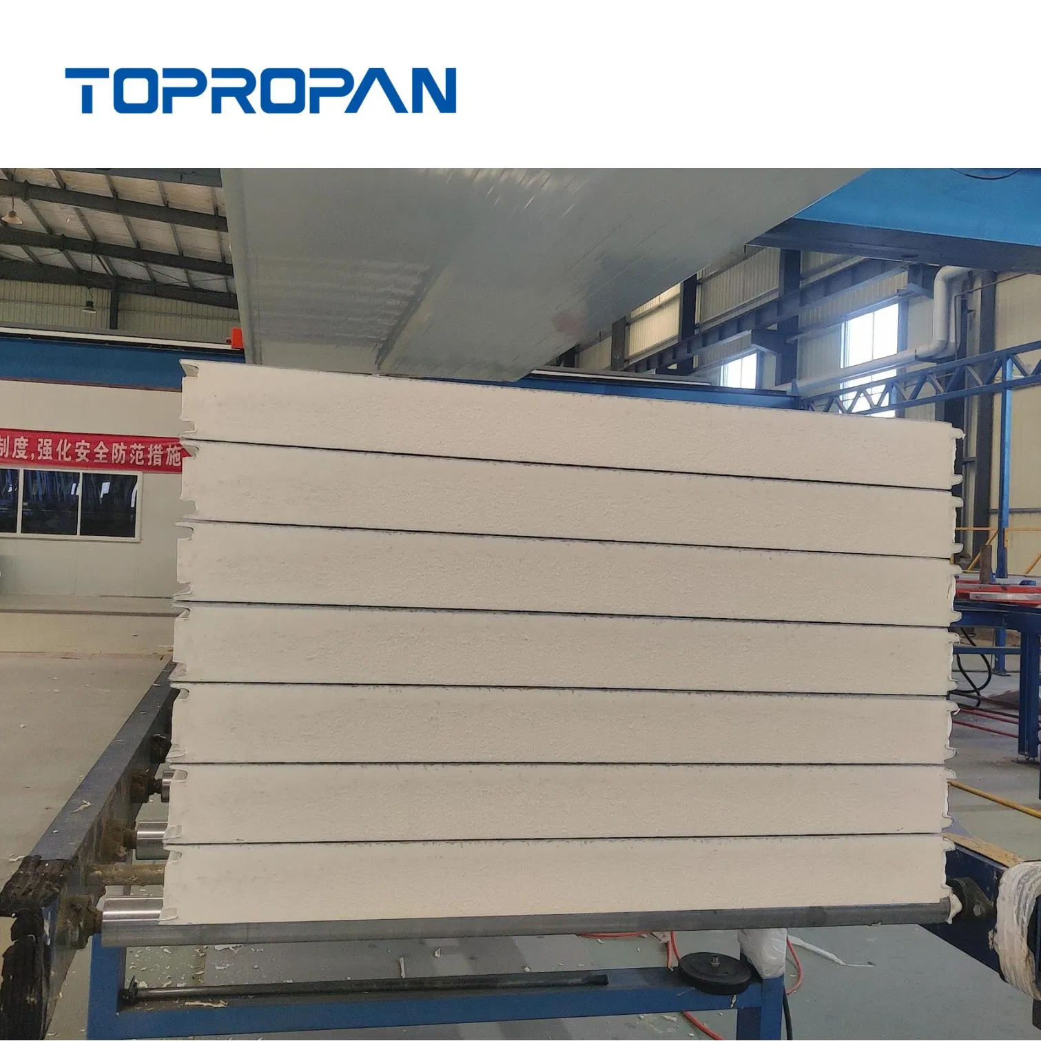 High Density PU/PIR Insulated Sandwich Panels for Roof and Wall Construction