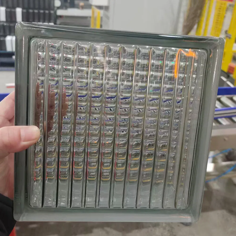 Red/Blue/Green/Gradient/Yellow Color Artistic Glass Bricks for Unique Building Decoration in Various Sizes