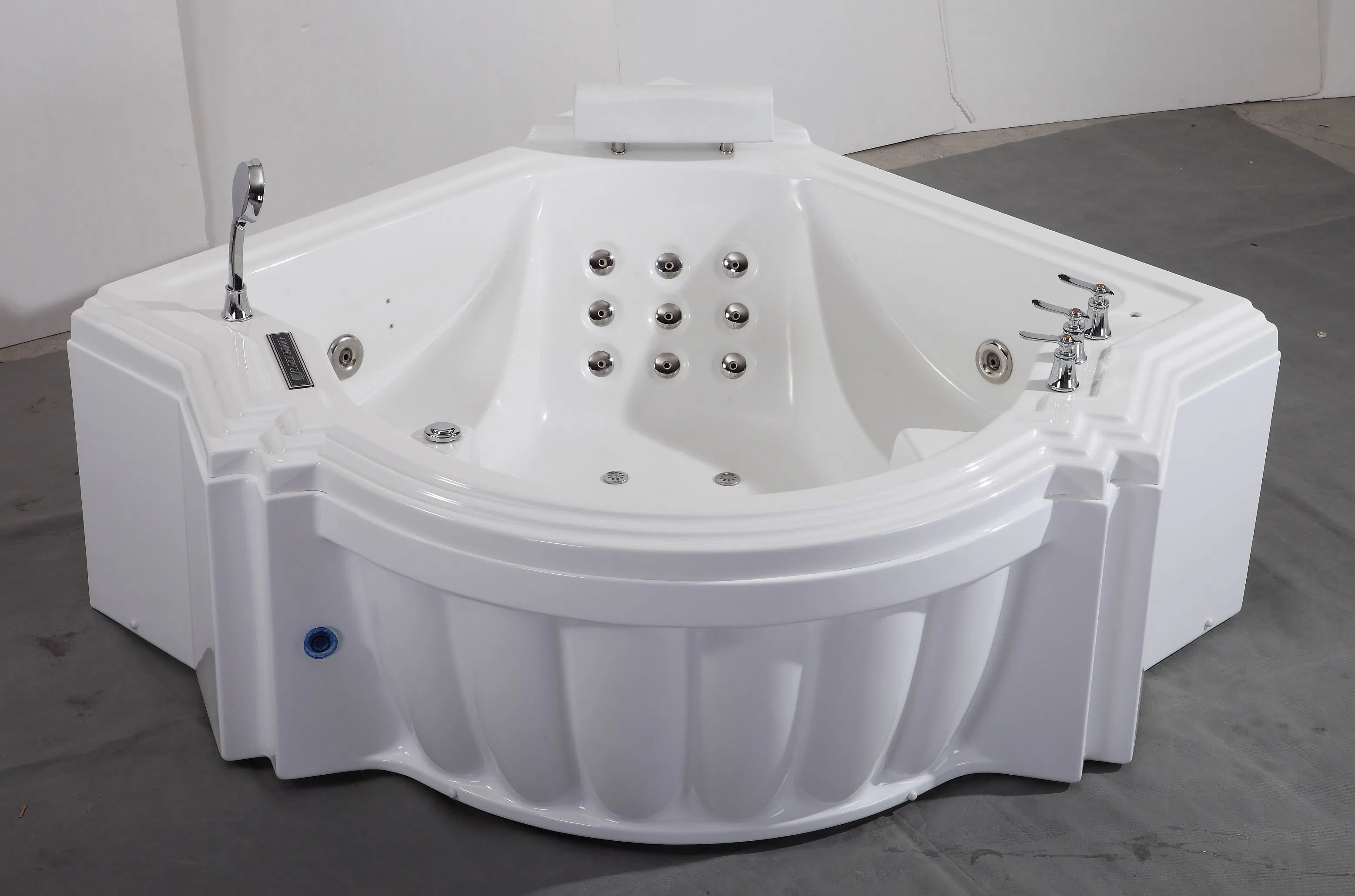 Elegant Design with High Back Pillow Big Apron Corner Bathtub