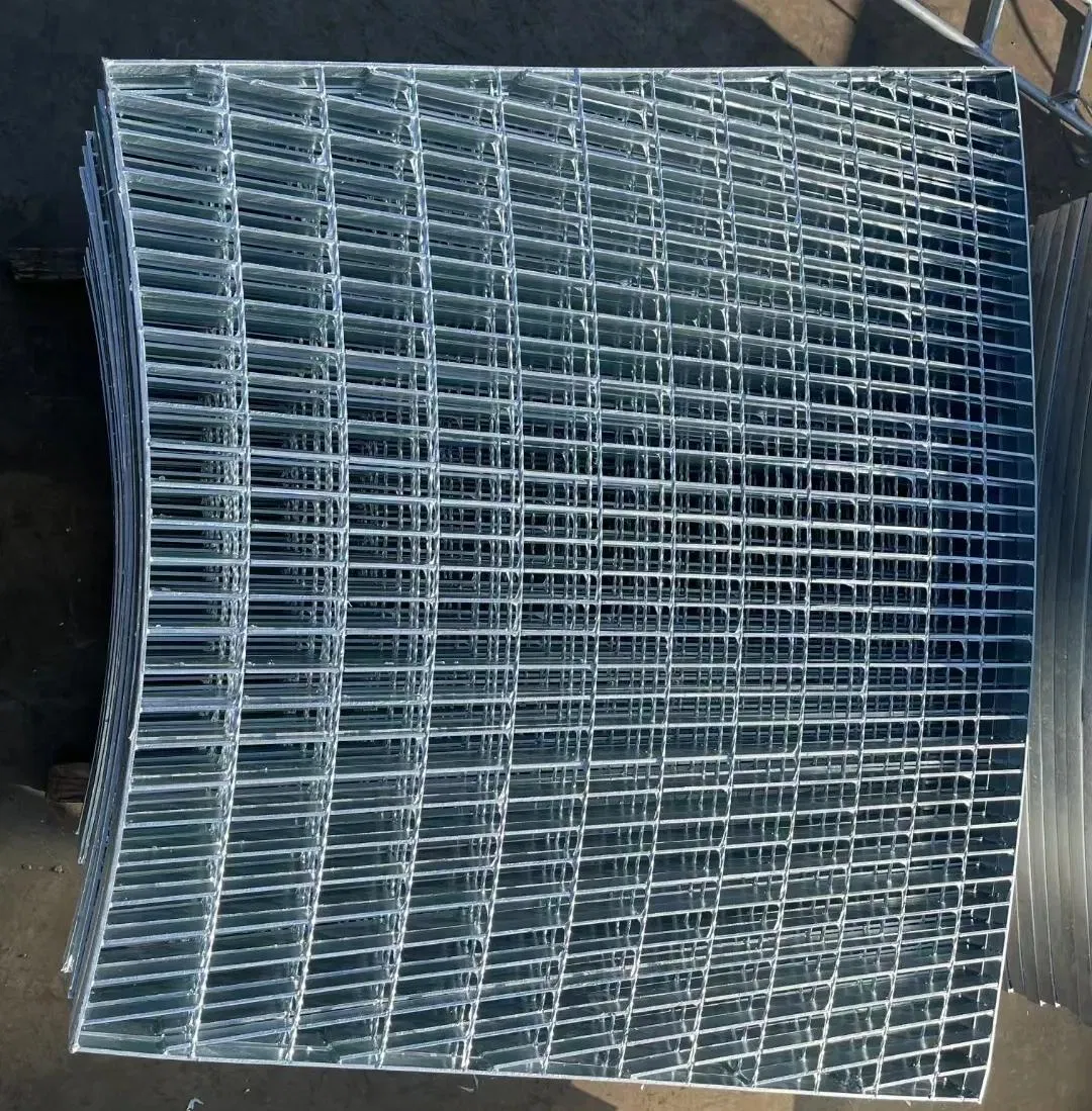 Hot Dipped Galvanized Stair Grating Outdoor Staircase Steel Bar Grating for Trench Cover Drain Grate Floor Grate Manhole Cover Platform Steel Grating