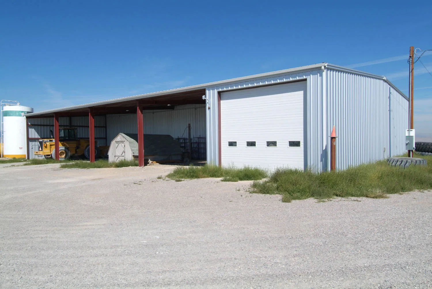Good Quality Prefabricated Light Steel Frame Structure Barn Building Garage Storage Shed