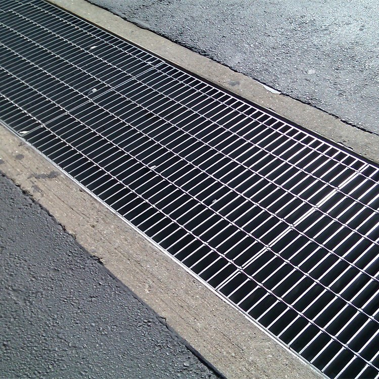 Stainless Steel Channel Grating for Chilled Water Condensate Drainage System