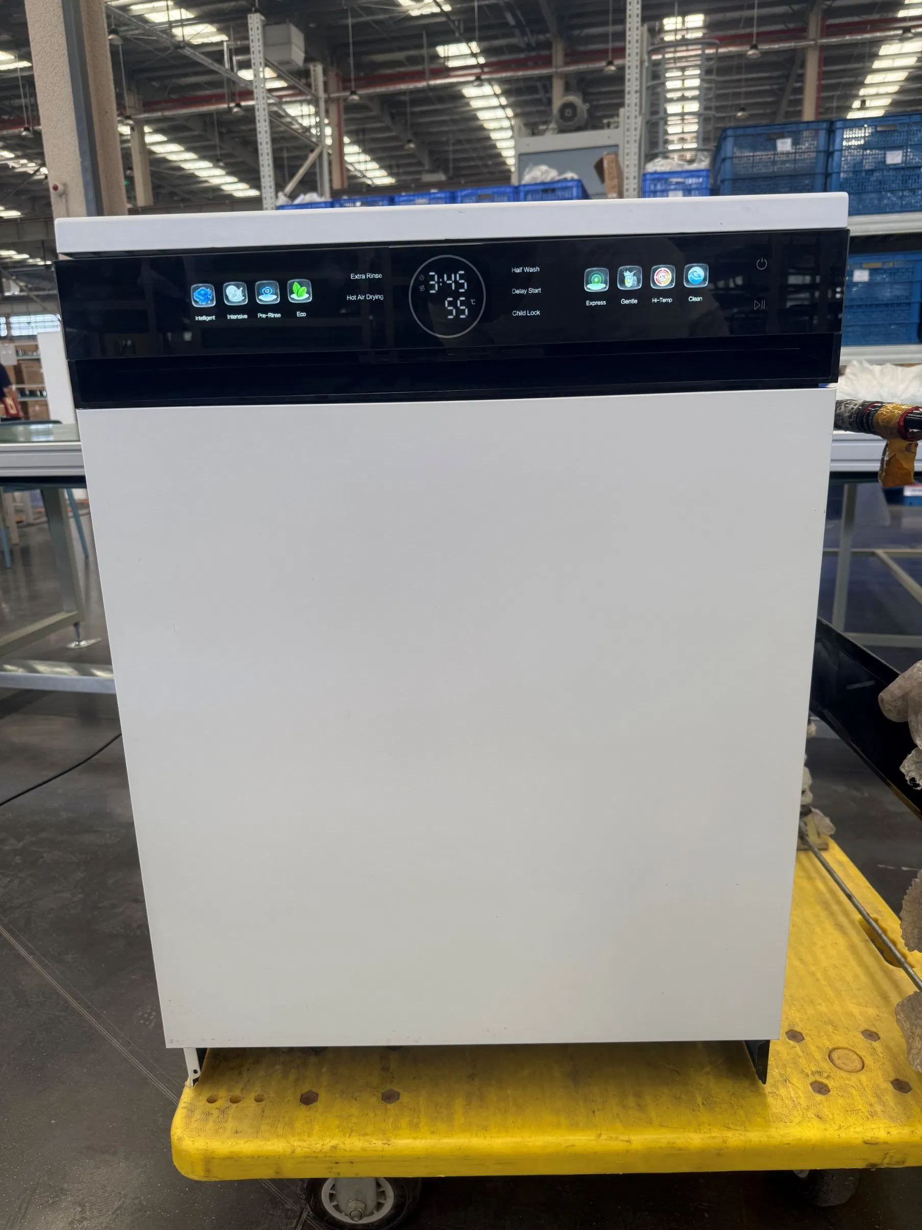 Efficient Cleaning Free-Standing Cleaning Appliance Dish-Washer